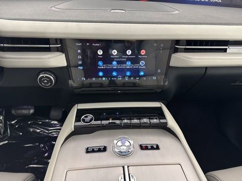 New 2025 Lincoln Navigator Reserve image 11