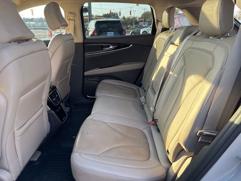 Used 2023 Lincoln Nautilus Reserve image 15