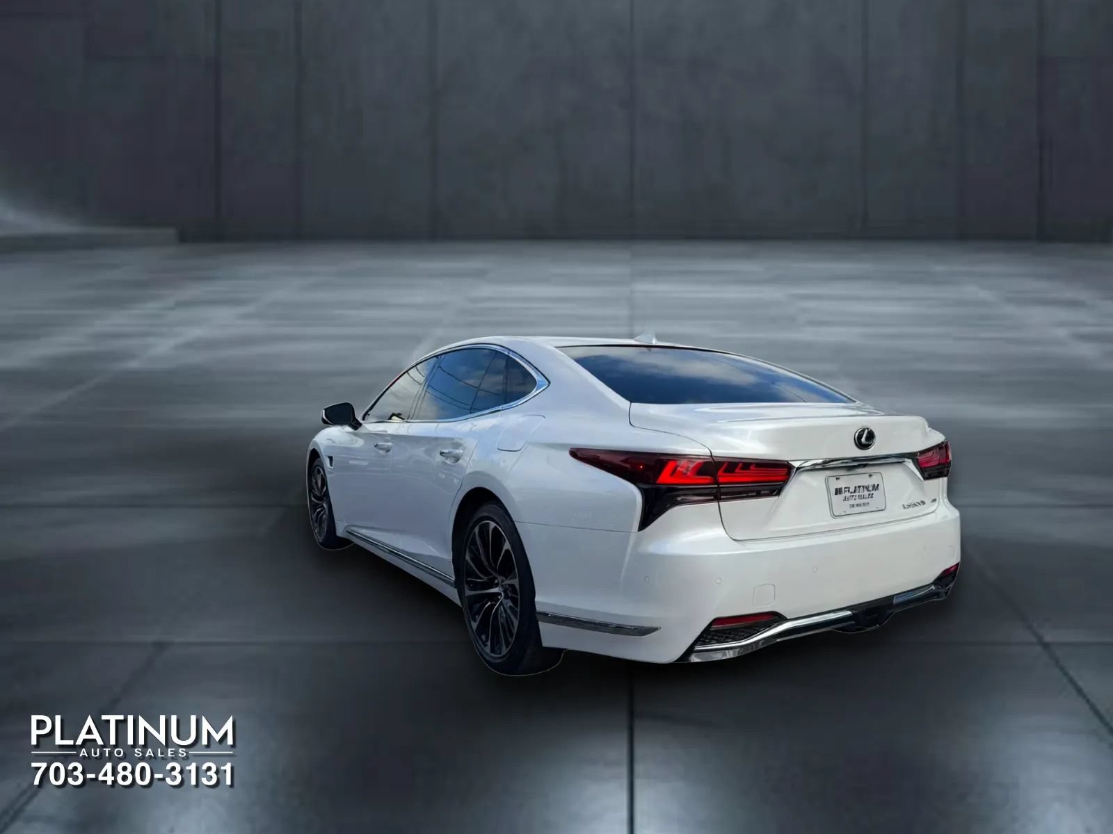 Used 2023 Lexus LS 500h AWD w/ Luxury Package image 8