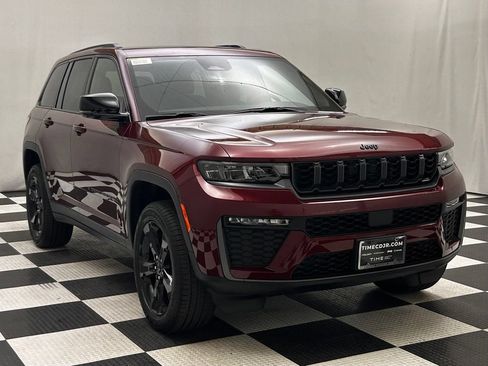 New 2026 Jeep Grand Cherokee Limited w/ Limited Altitude Package AWD/4WD image 2