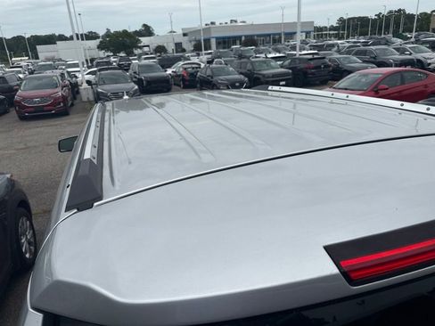 Used 2019 Chevrolet Tahoe Premier AWD/4WD image 9