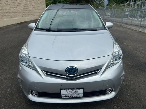 Used 2012 Toyota Prius V Five FWD image 2