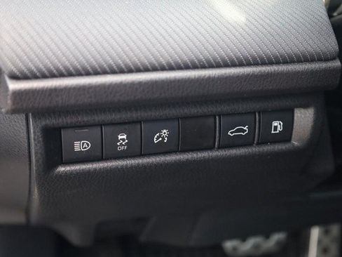Used 2025 Toyota Camry SE FWD image 11