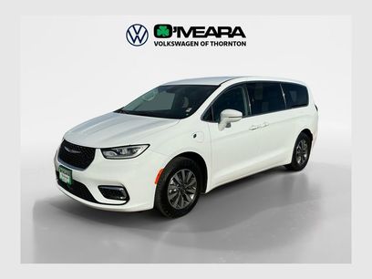 Used 2022 Chrysler Pacifica Touring-L