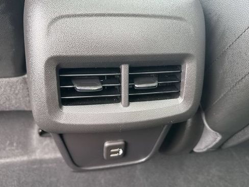 Used 2023 GMC Terrain SLT w/ Tech Package AWD/4WD image 21