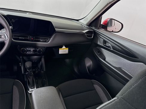 New 2026 Chevrolet TrailBlazer LT AWD/4WD image 15