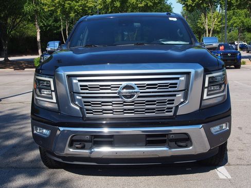 Used 2021 Nissan Titan Platinum Reserve w/ Moonroof Package AWD/4WD image 2