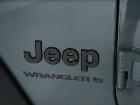Used 2024 Jeep Wrangler Unlimited Sport AWD/4WD image 36