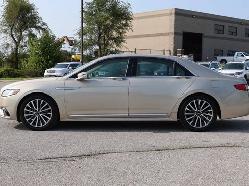 Used 2017 Lincoln Continental Select FWD image 8