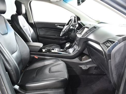 Used 2015 Ford Edge Titanium w/ Equipment Group 301A AWD/4WD image 10
