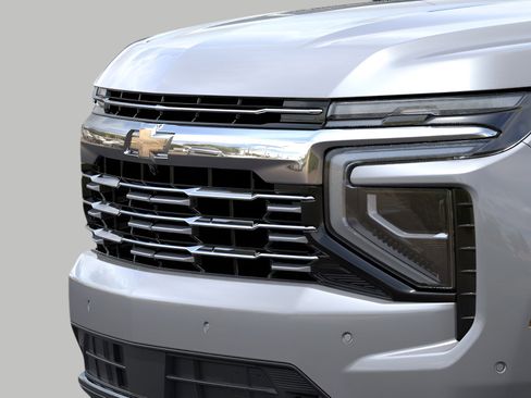 New 2025 Chevrolet Suburban Premier image 13