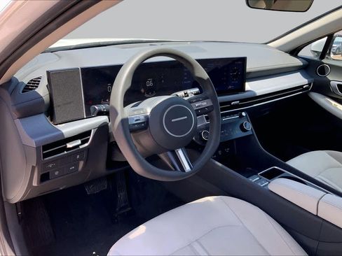 Used 2024 Hyundai Sonata SEL FWD image 18