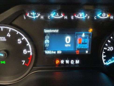 Used 2024 Ford F250 XLT w/ FX4 Off-Road Package image 3