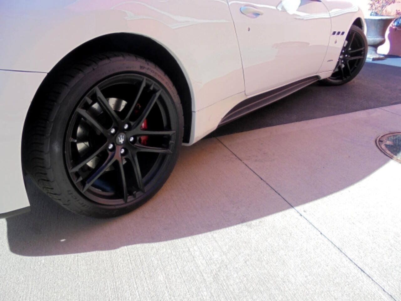 Used 2017 Maserati GranTurismo Sport RWD image 25