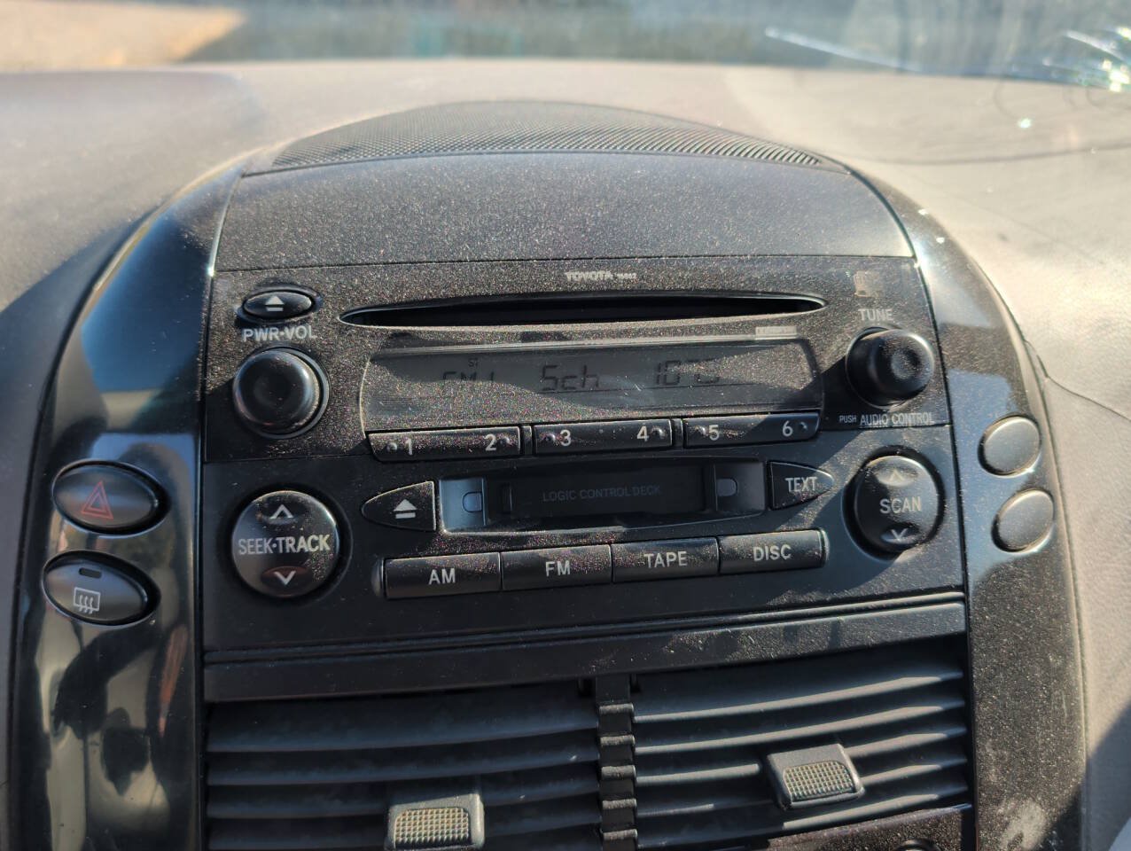 Used 2005 Toyota Sienna LE FWD image 36