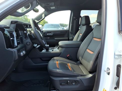 New 2026 GMC Sierra 1500 AT4 w/ AT4 Premium Package AWD/4WD image 19