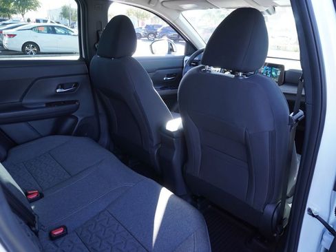 New 2026 Nissan Kicks SV image 10