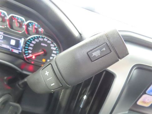 Used 2018 GMC Sierra 1500 SLT w/ SLT Premium Package AWD/4WD image 16