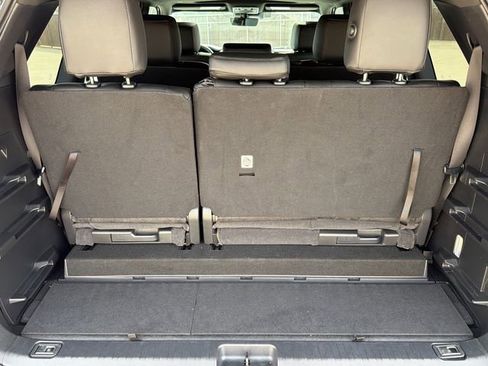 Used 2025 Toyota Sequoia SR5 AWD/4WD image 10