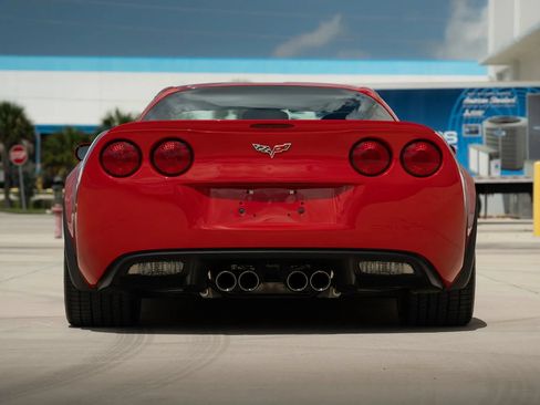 Used 2009 Chevrolet Corvette Z06 w/ Preferred Equipment Group RWD image 5
