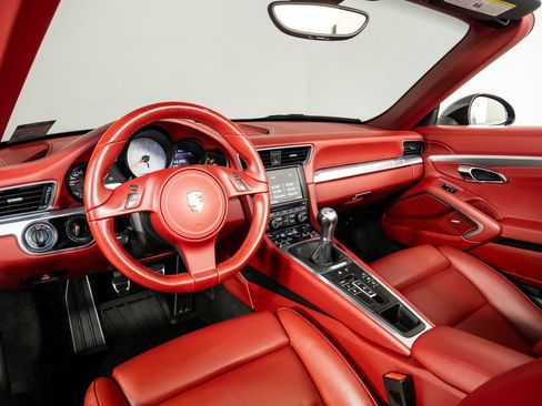 Used 2012 Porsche 911 Carrera S RWD image 4