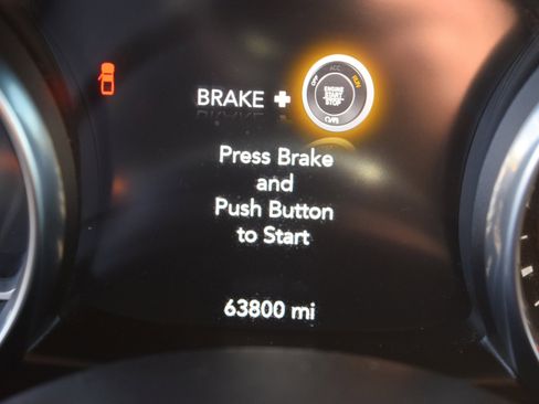 Used 2022 Jeep Gladiator Mojave w/ Cold Weather Group image 13