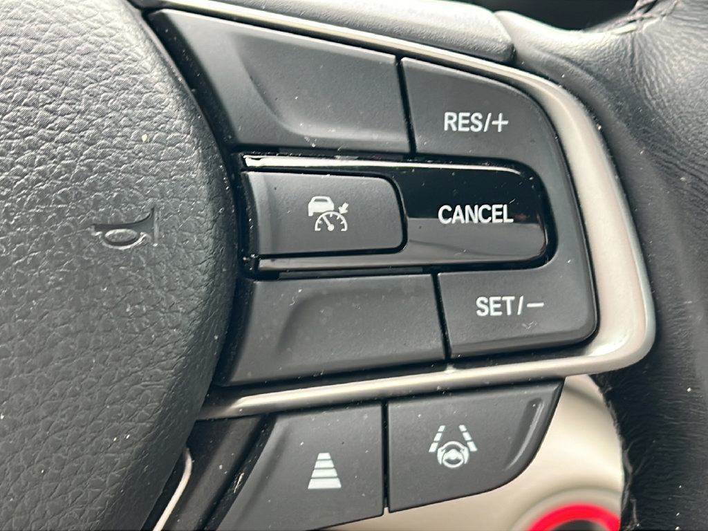 Used 2022 Honda Accord EX-L image 30