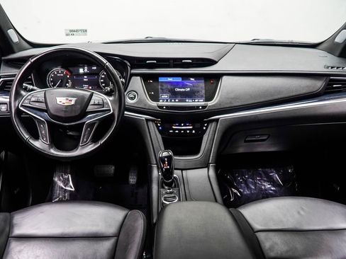 Used 2024 Cadillac XT5 Premium Luxury AWD/4WD image 5
