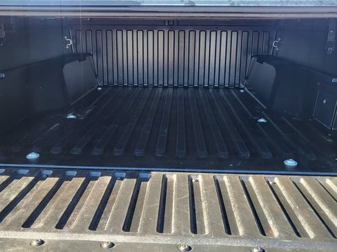 Used 2020 Toyota Tacoma Limited RWD image 13