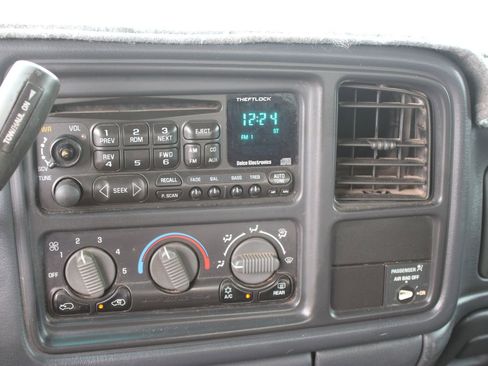 Used 2000 GMC Sierra 1500 4x4 Extended Cab w/ Off-Road Chassis Pkg image 14