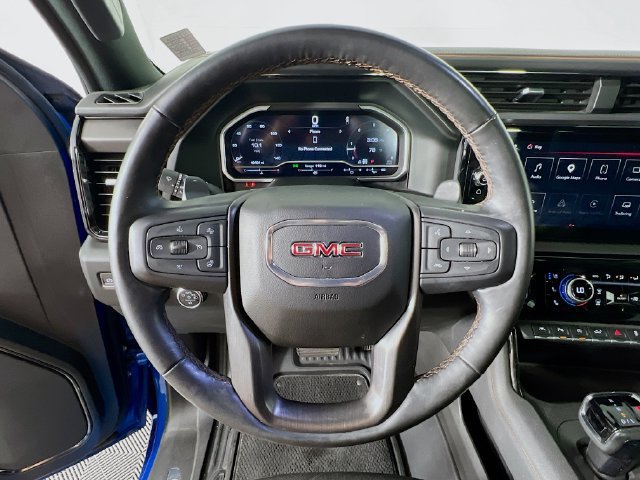 Used 2023 GMC Sierra 1500 AT4 w/ AT4 Premium Package AWD/4WD image 11