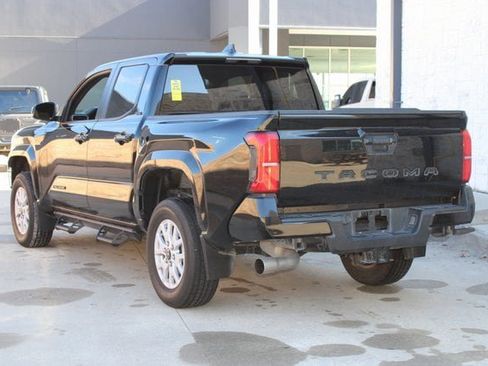 Used 2024 Toyota Tacoma SR5 image 3