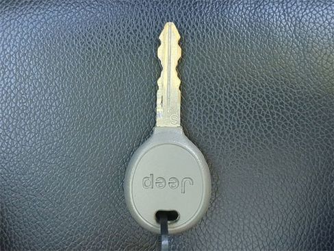 Used 2017 Jeep Wrangler Unlimited Sport w/ Max Tow Package image 26