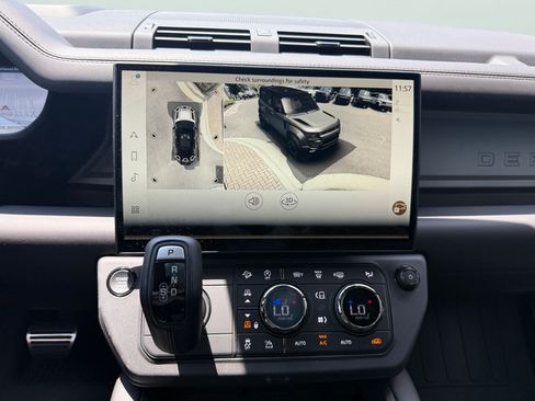 Certified 2026 Land Rover Defender 110 OCTA AWD/4WD image 21