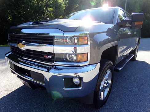 Used 2017 Chevrolet Silverado 2500 LT w/ Z71 Package, Off-Road AWD/4WD image 2