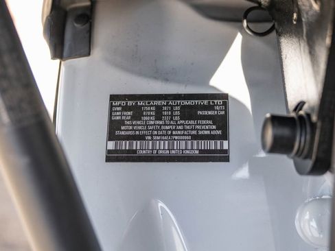 Used 2023 McLaren Artura RWD image 35
