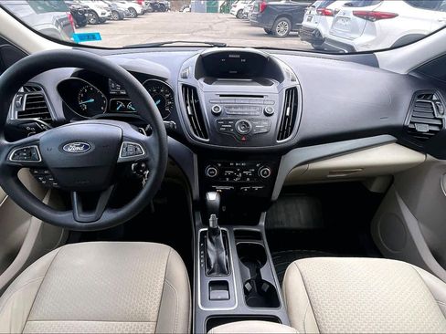 Used 2017 Ford Escape SE w/ SE Cold Weather Package FWD image 15
