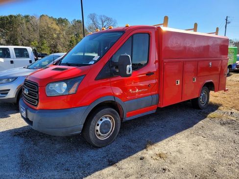 Used 2017 Ford Transit 250 138 RWD image 5