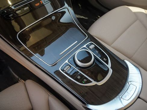 Used 2017 Mercedes-Benz GLC 300 image 19