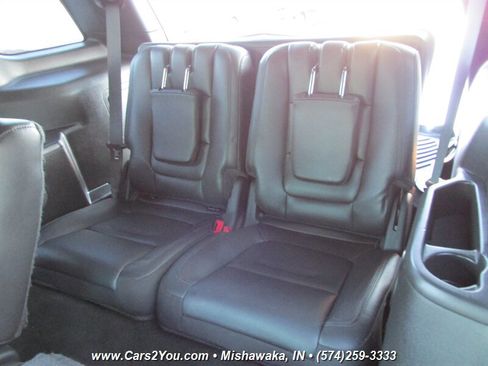 Used 2014 Ford Explorer XLT w/ Equipment Group 202A AWD/4WD image 15