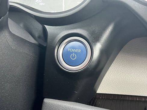 Used 2024 Toyota Sienna XLE image 27