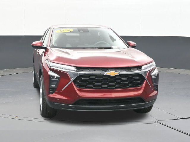 Used 2024 Chevrolet Trax LS w/ LS Convenience Package FWD image 20