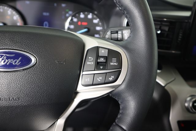 Used 2024 Ford Explorer XLT w/ Equipment Group 202A AWD/4WD image 48
