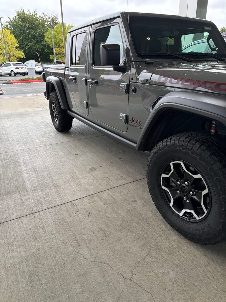 Used 2021 Jeep Gladiator Rubicon AWD/4WD image 5