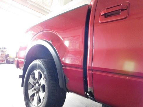 Used 2013 Ford F150 FX4 w/ Mid Equipment Group AWD/4WD image 13