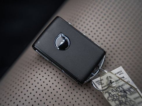 New 2026 Volvo XC90 B6 Ultra image 44