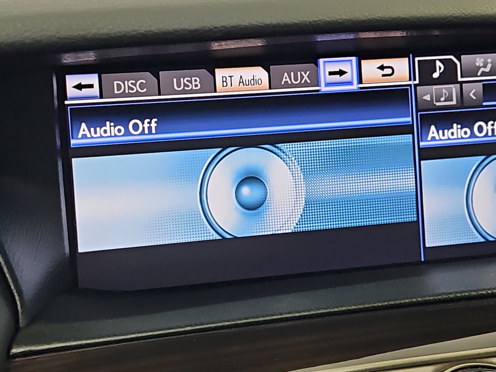 Used 2014 Lexus LS 460 w/ Comfort Package RWD image 23