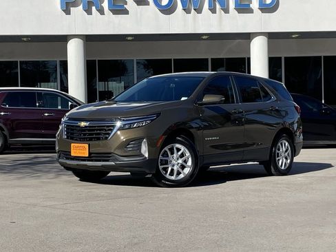 Used 2024 Chevrolet Equinox LT image 2
