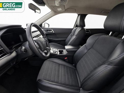 Used 2024 Mitsubishi Outlander SE AWD/4WD image 10