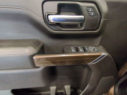 Used 2019 Chevrolet Silverado 1500 RST image 8